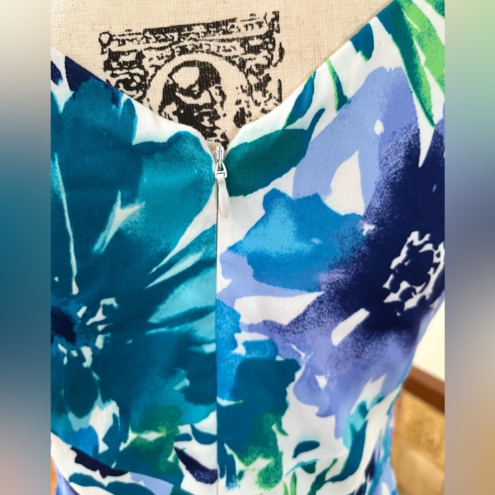 Chap’s Spectacular Vibrant Women’s Dress - Picture 6 of 16